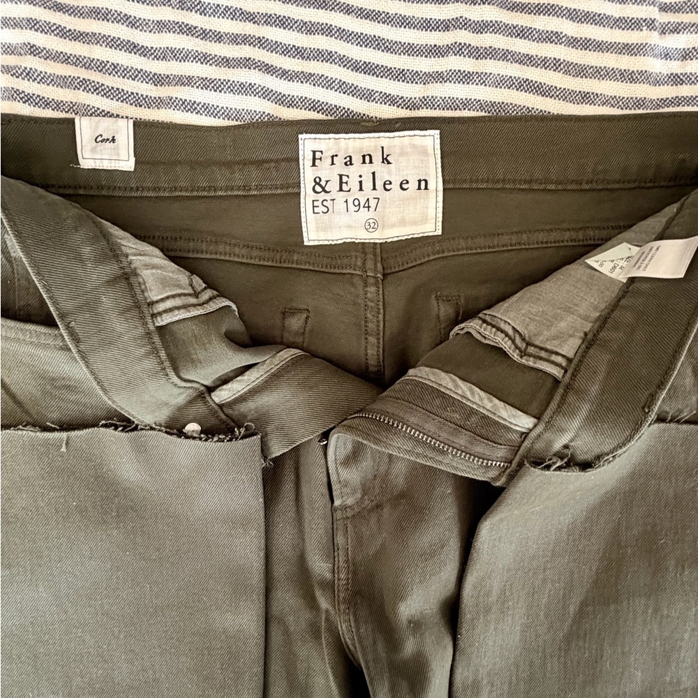 Frank & Eileen Cork Olive Green Jeans NWOT Size 32